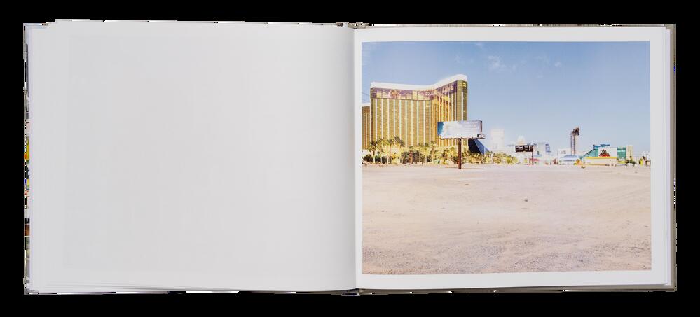Image from page “Moment”