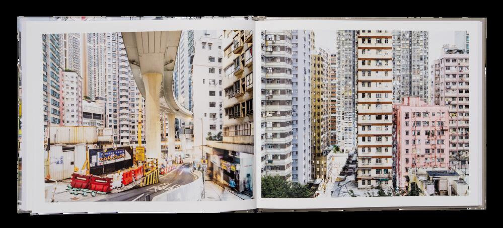 Image from page “Moment”